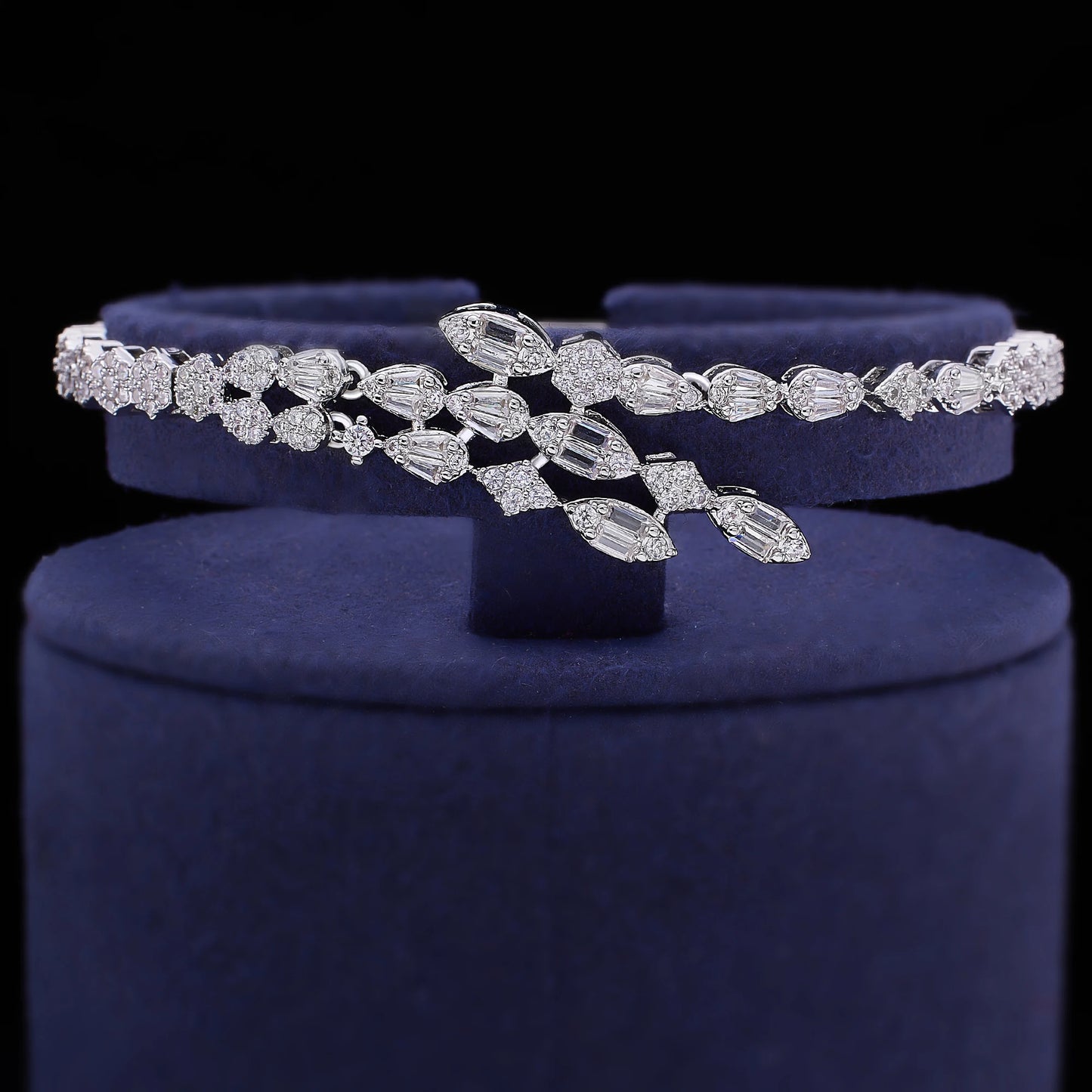 Diorina Jewelry Chic Jewelry Set for Women – Necklace, Earrings, Bracelet & Ring