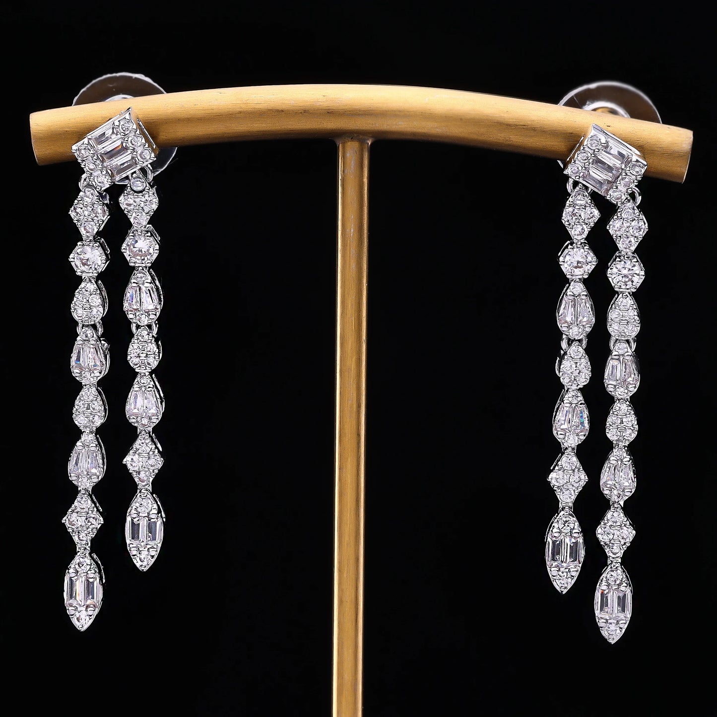 Diorina Jewelry Chic Jewelry Set for Women – Necklace, Earrings, Bracelet & Ring