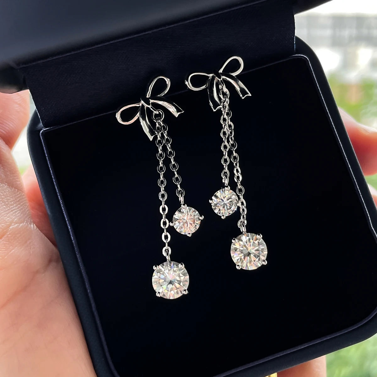 Diorina Jewelry Elegant Bow Drop Earrings - White gold plated