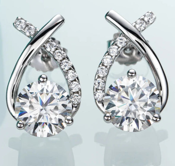 Diorina Jewelry Twisted Elegance Stud Earrings - 18k Gold plated