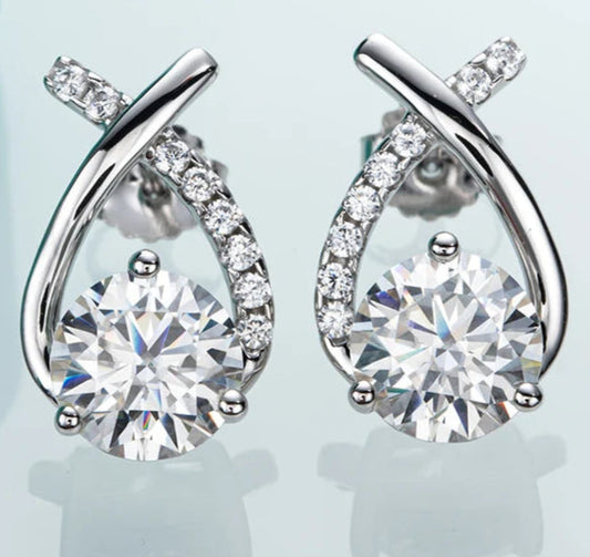 Diorina Jewelry Twisted Elegance Stud Earrings - 18k Gold plated